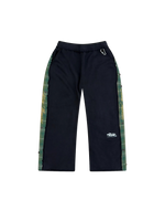 baggy plaid sweatpants