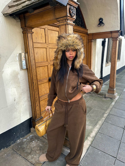 V2 LOOSE FIT OPEN HEM SWEATPANTS [BROWN]