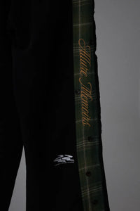 baggy plaid sweatpants