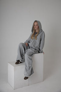 baggy distressed sweatpants